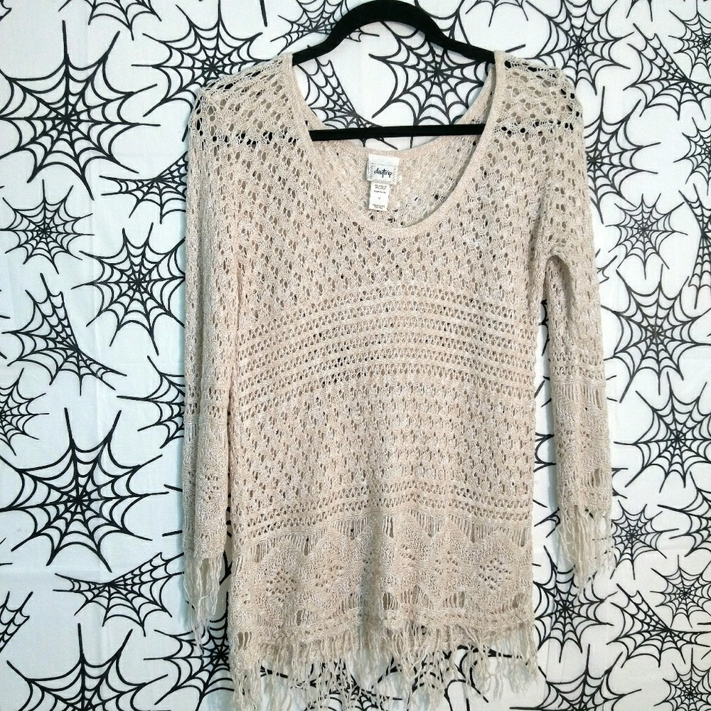 DAYTRIP Cream Loose Knit Sweater with Frin…
